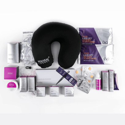 LVL Classic Kit für 15 Behandlungen (TR) Trainer Inhalt 1 x LVL Lifting System 15 Blister1 x Nacken Kissen1 x Shields - klein 5 Paar1 x Shields - mittel 5 Paar1 x Shields - gross 5 Paar1 x Farb Entwickler 50ml1 x Farbe / Schwarz, 20ml1 x Pro Lash Tool1 x