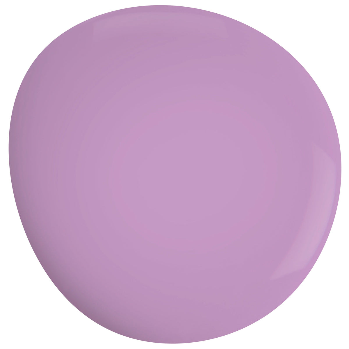 Becca Nail Polish – Farbwirkung auf lackierten Nägeln; Farbton ein weiches Pastellrosa mit zartem Flieder-Violett-Unterton