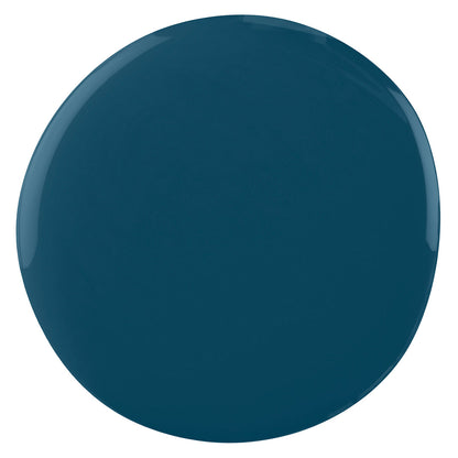 Nordic Dust Nail Polish – Farbmuster; Farbton ein kühles, rauchiges Blau mit dezenten grauen Untertönen