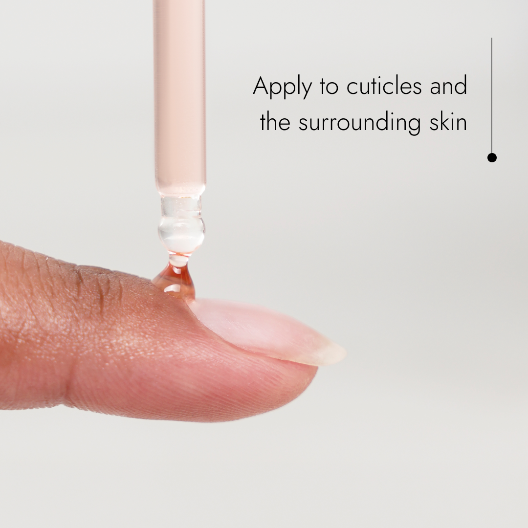Almond Cuticle Oil - Anwendung eines Öltropfens auf der Nagelhaut