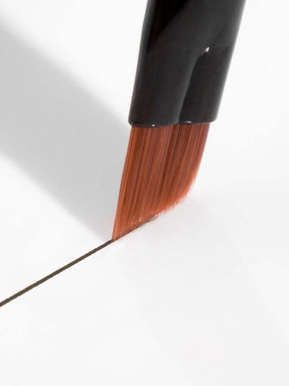 Super Fine Angled Brow Brush