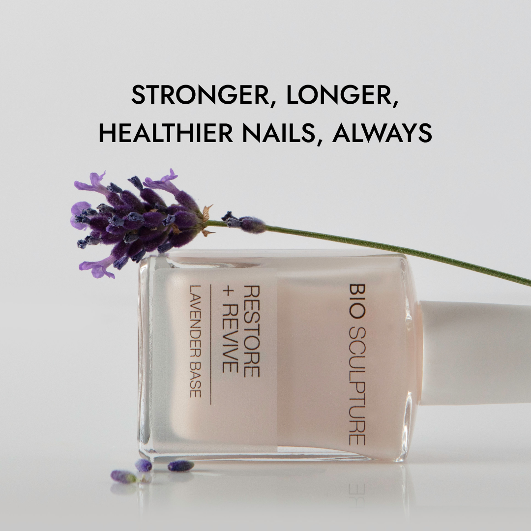 Bio Sculpture Lavender Base - Produktflasche mit Lavendelblüten