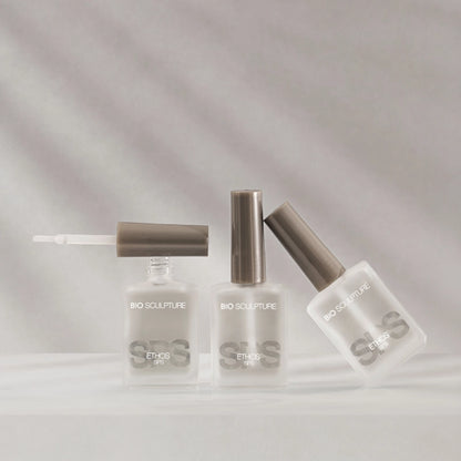 0320 Sps - ETHOS ETHOS ETHOS Sps NageltypFür problematische Nägel, bei denen die Haltbarkeit des Produkts durch fettige Nägel beeinträchtigt wird MerkmaleEinzigartige säurefreie Formel VorteileVerbesserte Produkthaftung Ermöglicht eine einfachere Gelentfe