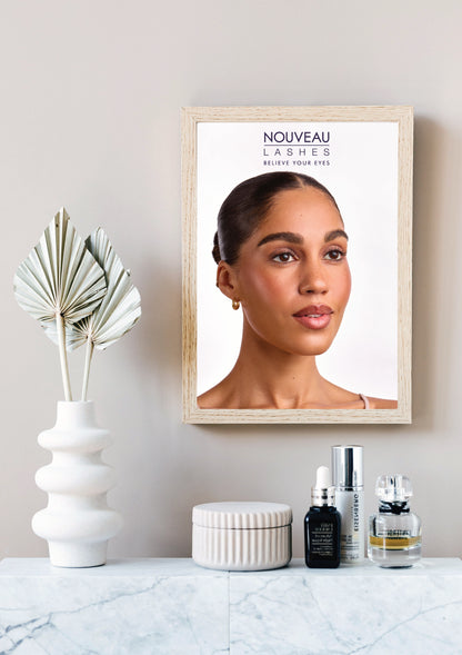 Digitale Nouveau Lashes Posterdatei Variante 1